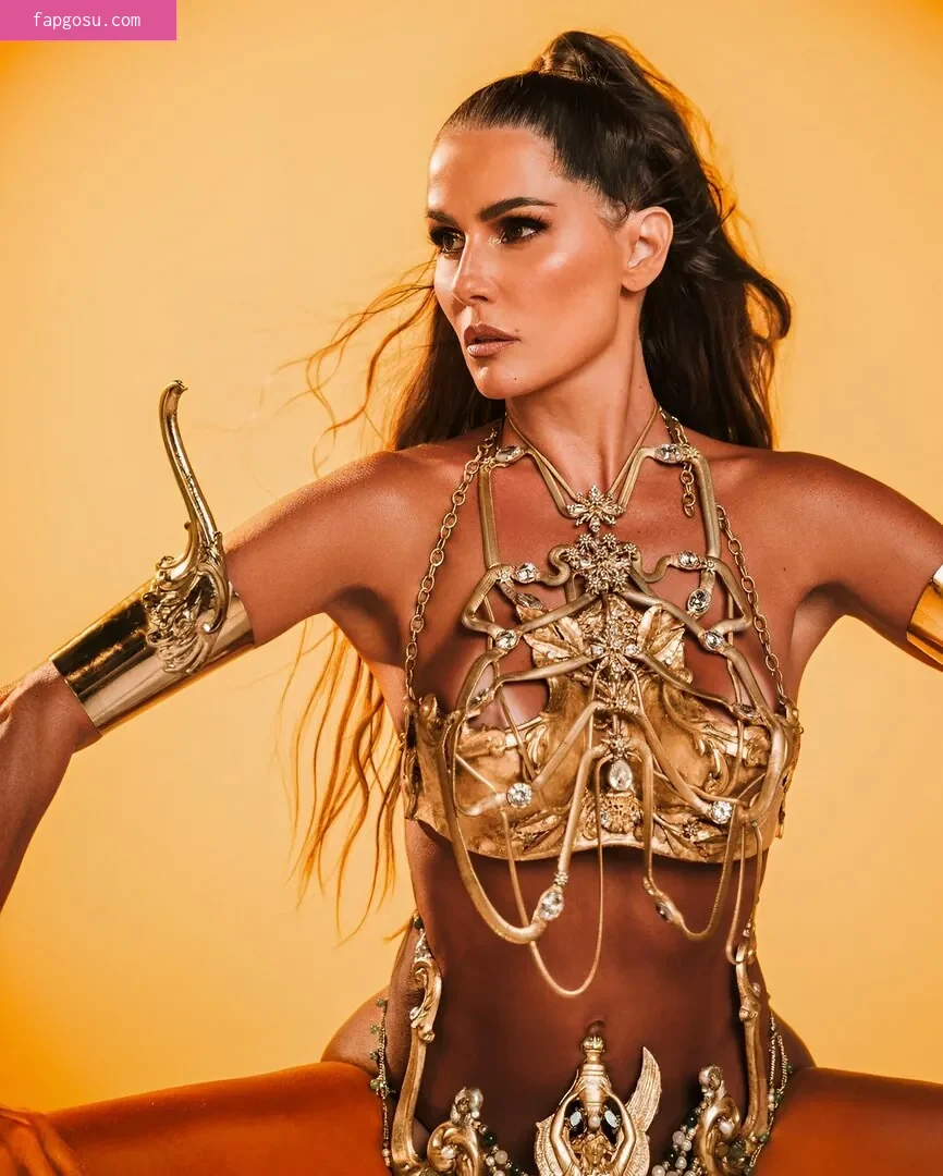 Deborah Secco