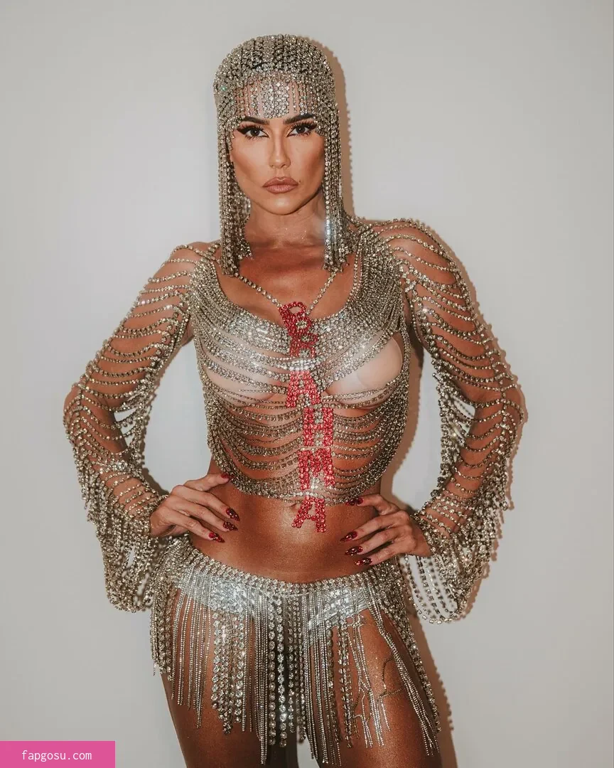 Deborah Secco