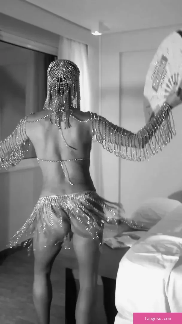 Deborah Secco