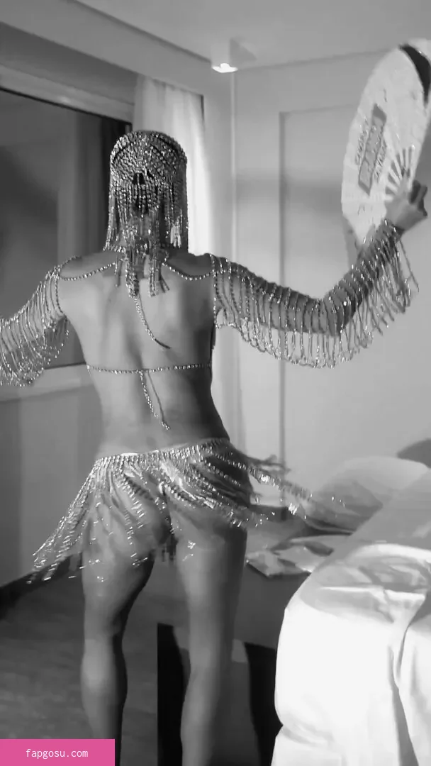Deborah Secco
