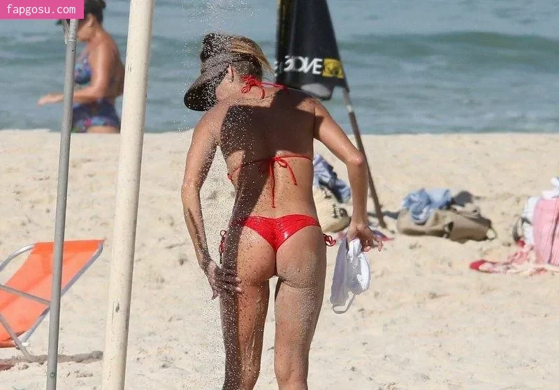 Deborah Secco