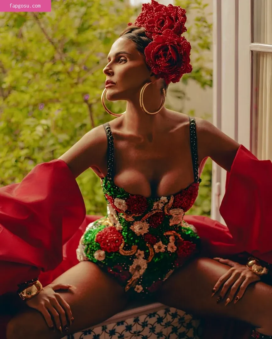 Deborah Secco
