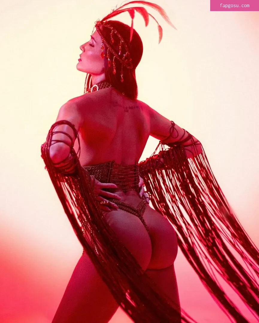 Deborah Secco