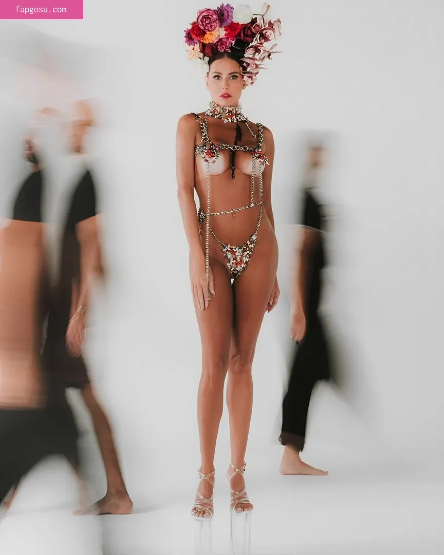 Deborah Secco