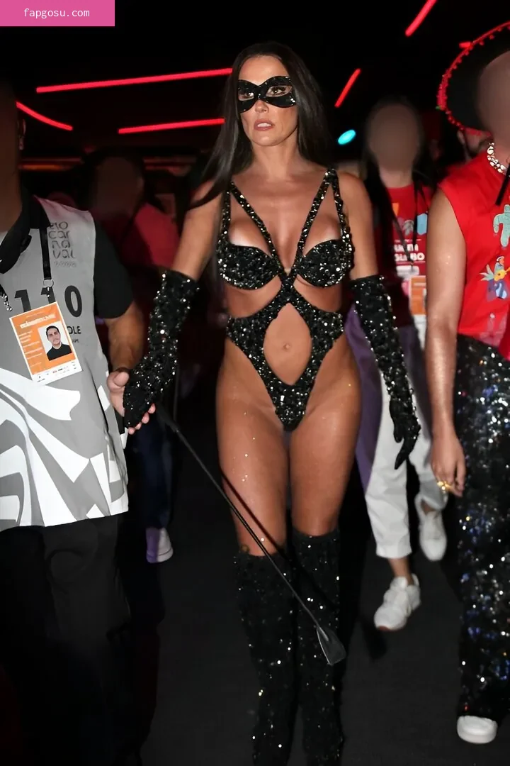 Deborah Secco