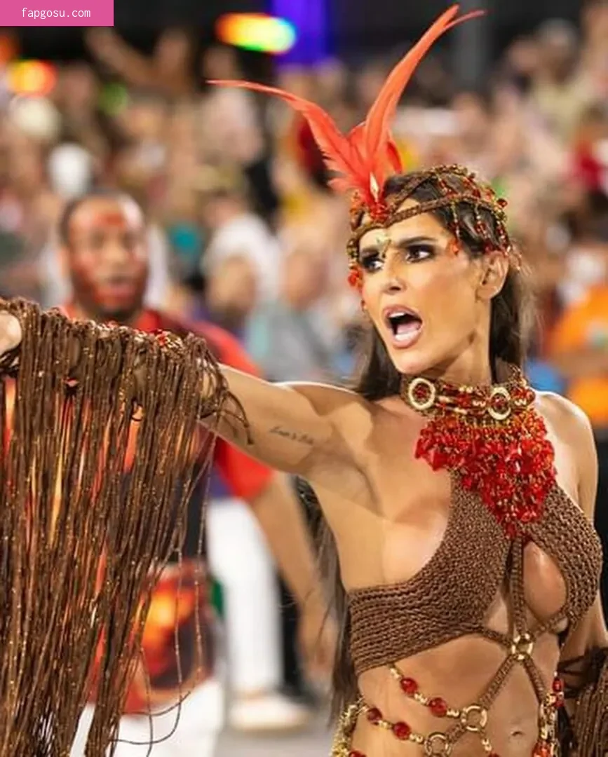 Deborah Secco