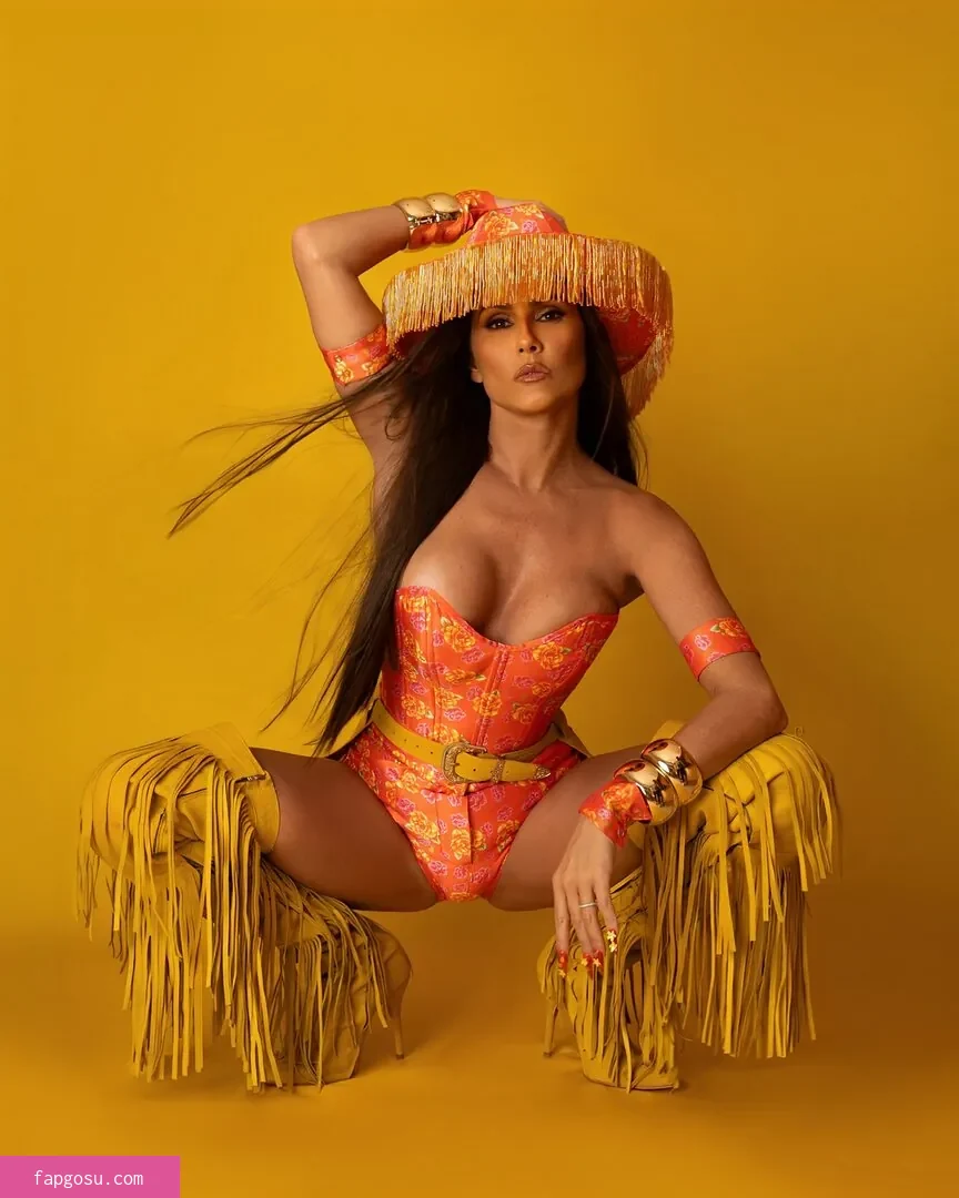 Deborah Secco