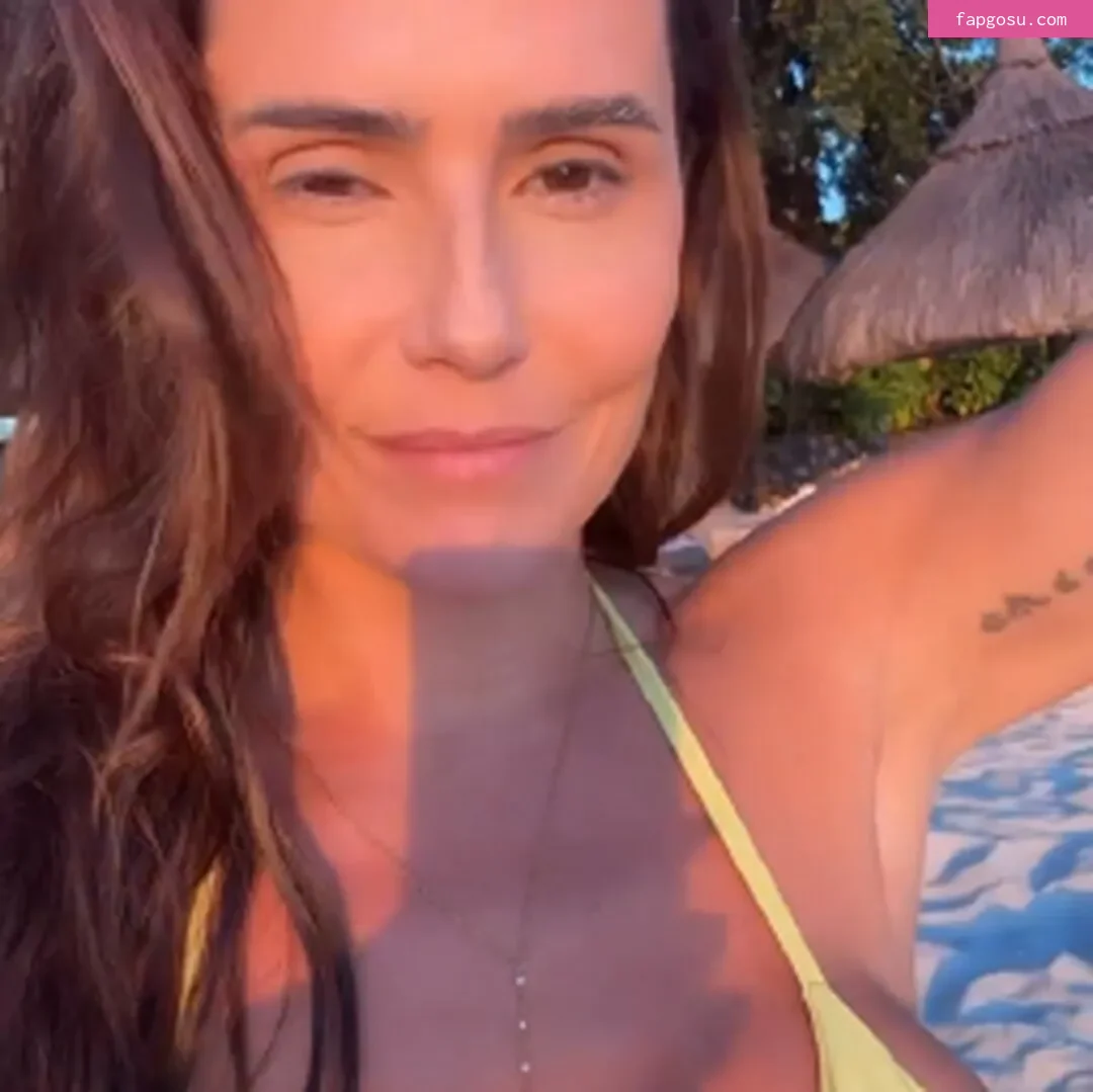 Deborah Secco