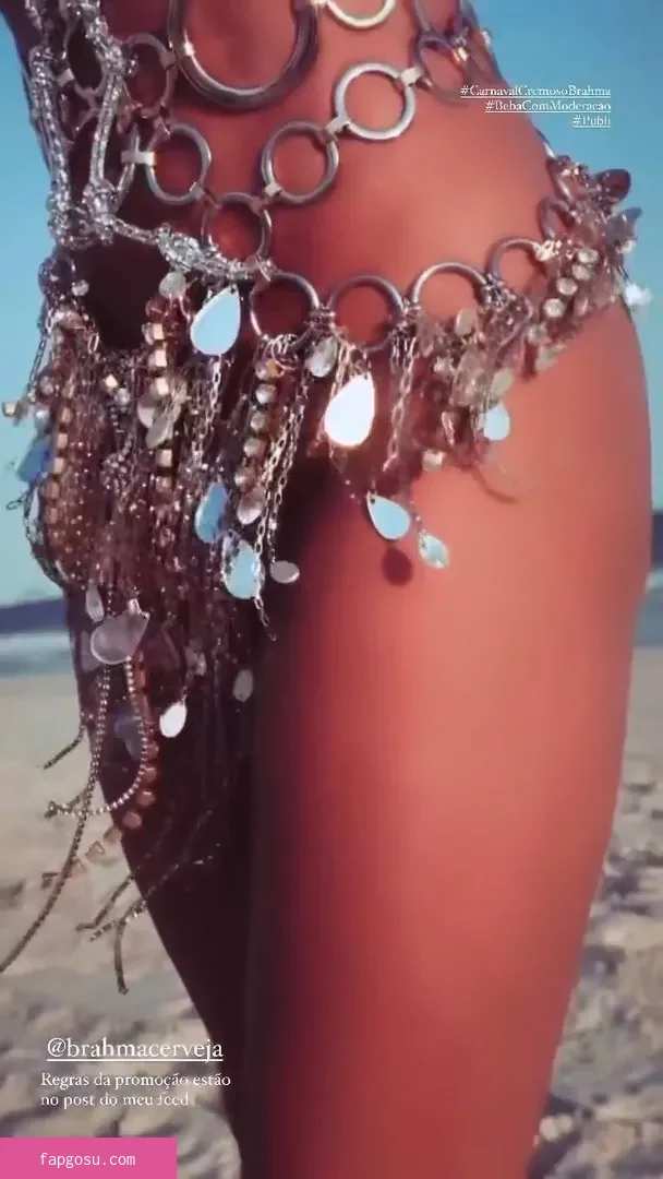 Deborah Secco