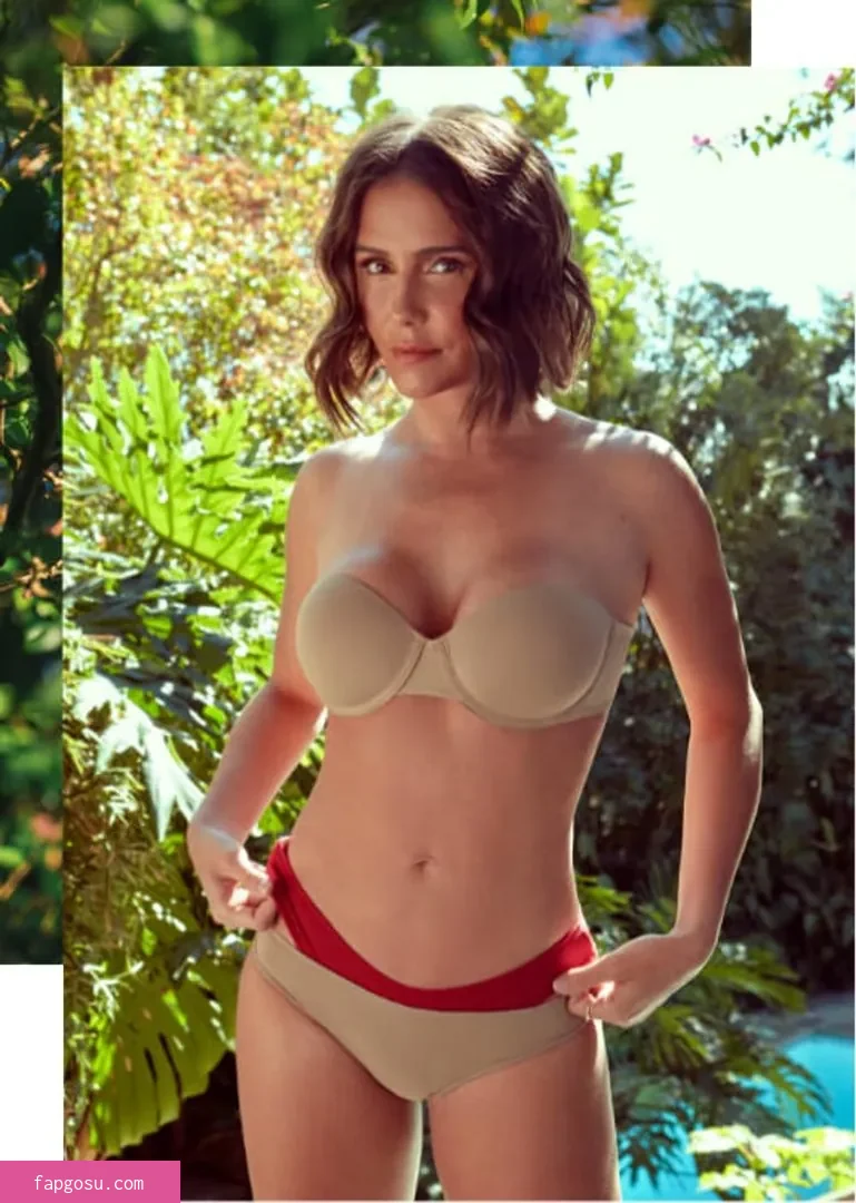Deborah Secco