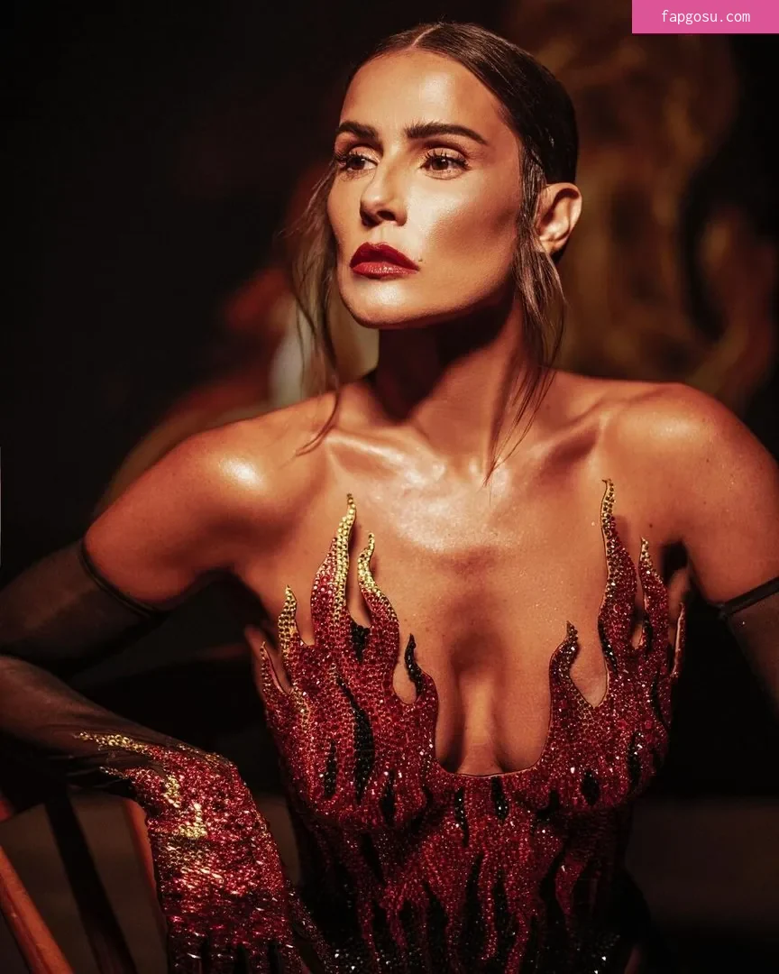 Deborah Secco