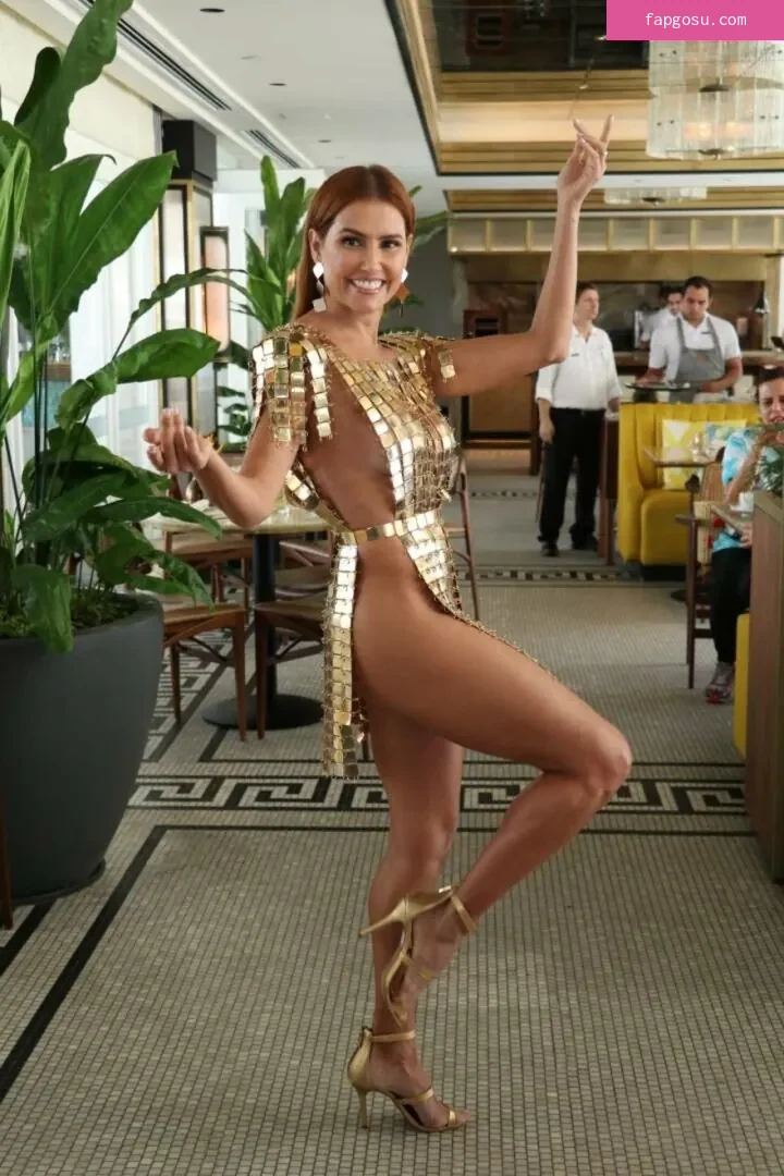 Deborah Secco