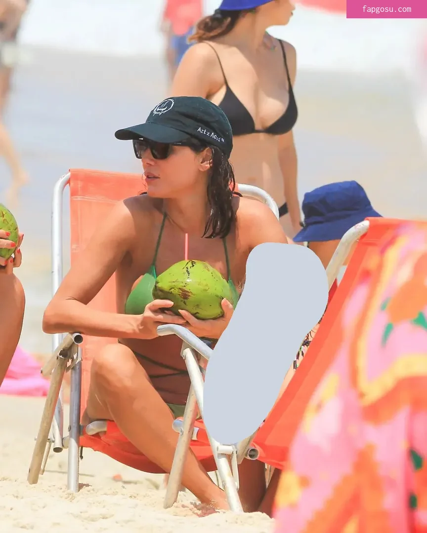 Deborah Secco