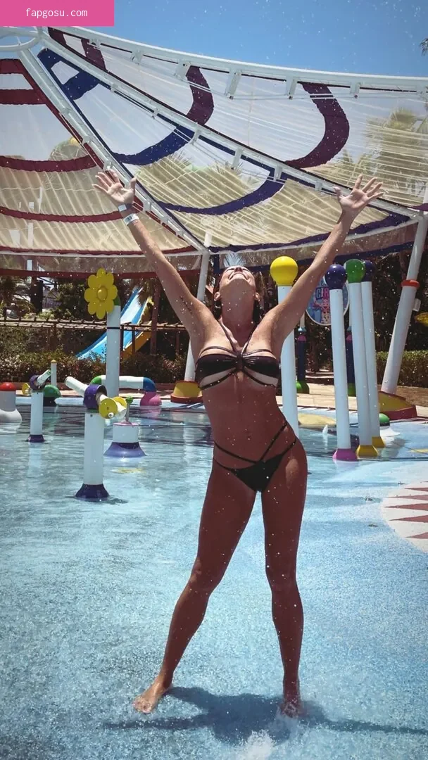 Deborah Secco
