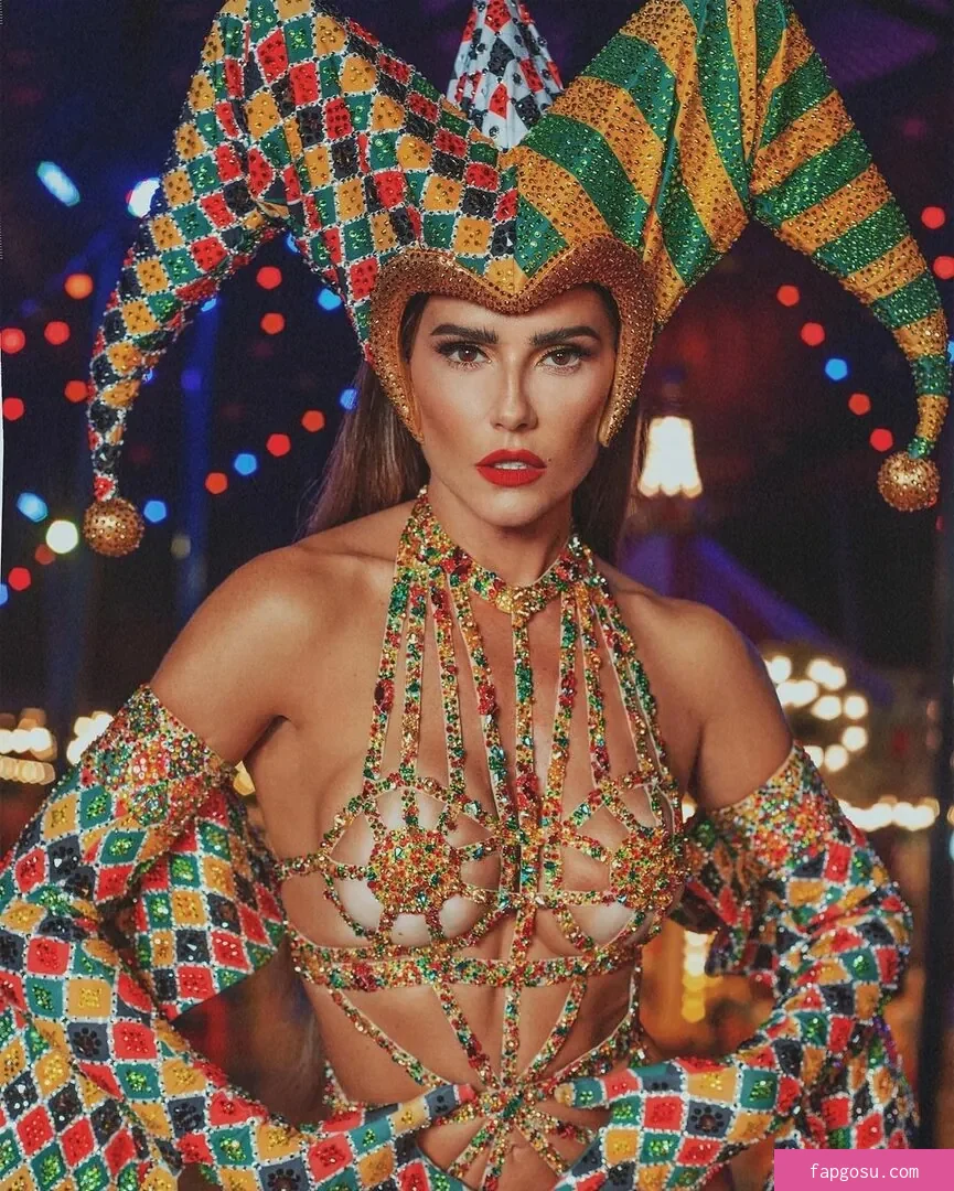 Deborah Secco
