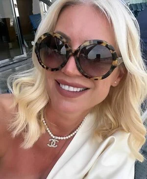 Denise Van Outen content