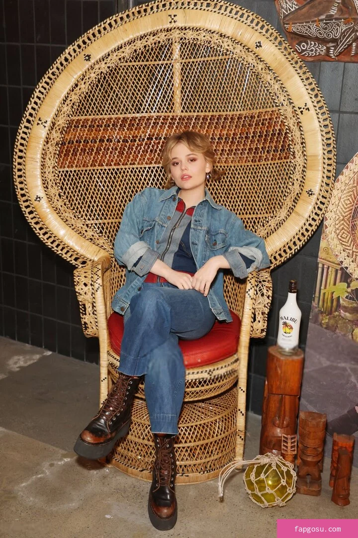 Emily Alyn Lind