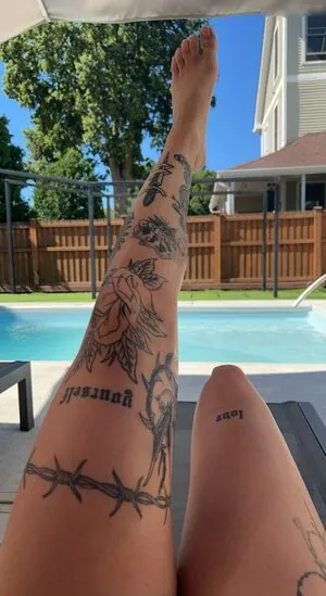 Essie Ann Bone content