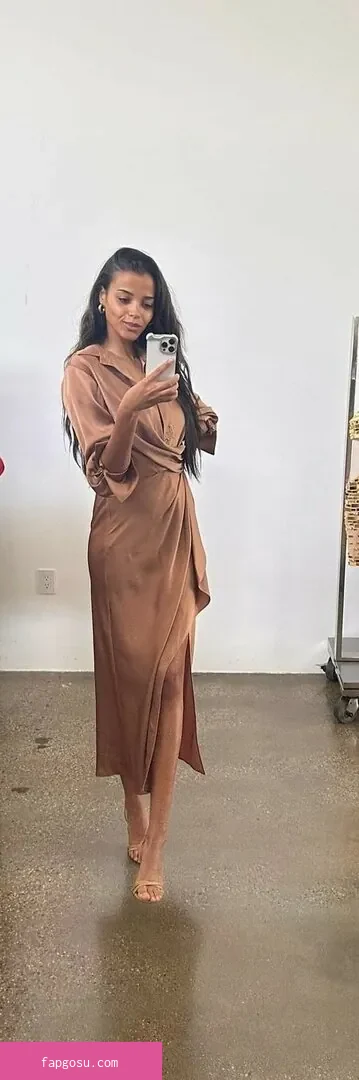 Ella Balinska