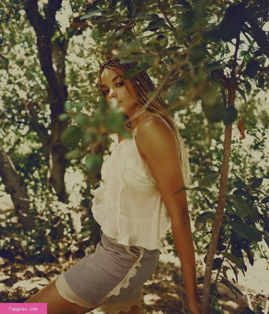 Ella Balinska
