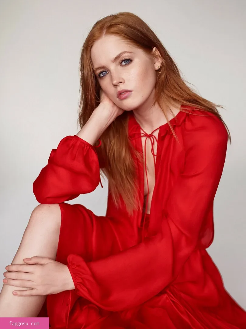 Ellie Bamber