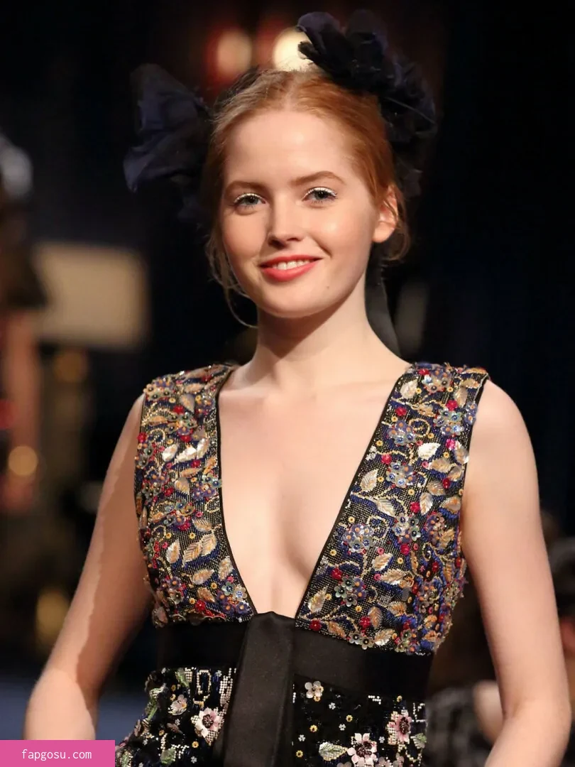 Ellie Bamber