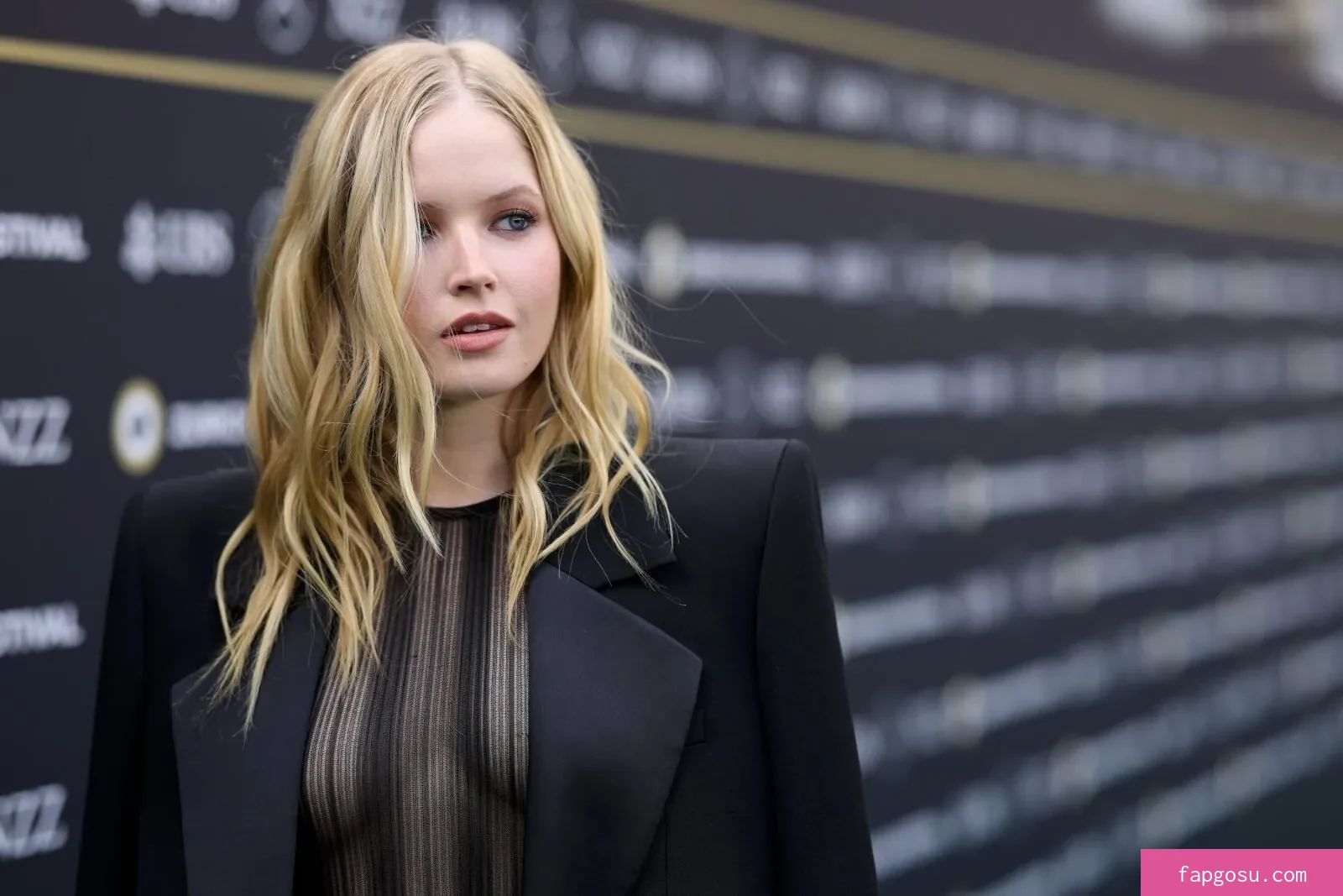 Ellie Bamber