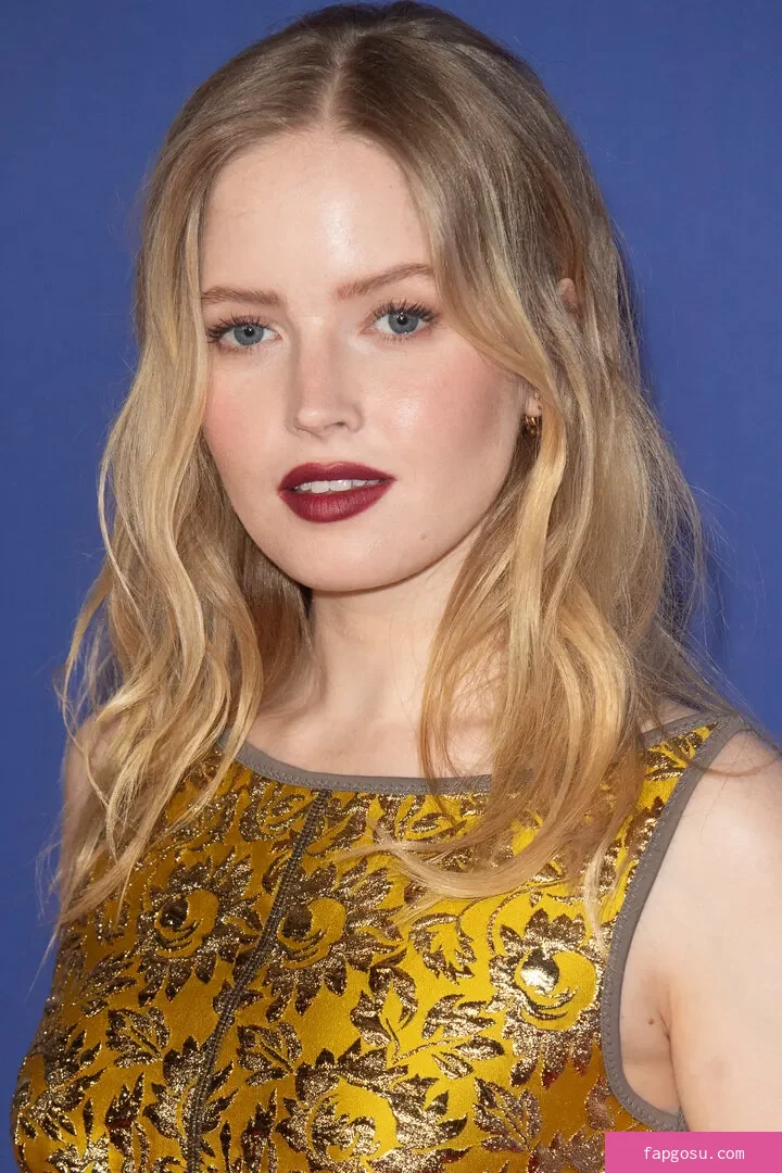 Ellie Bamber