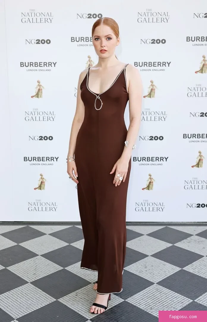 Ellie Bamber