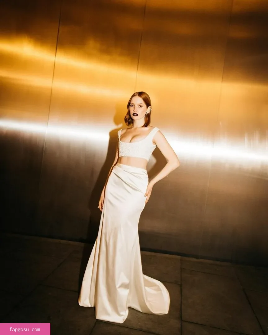 Ellie Bamber