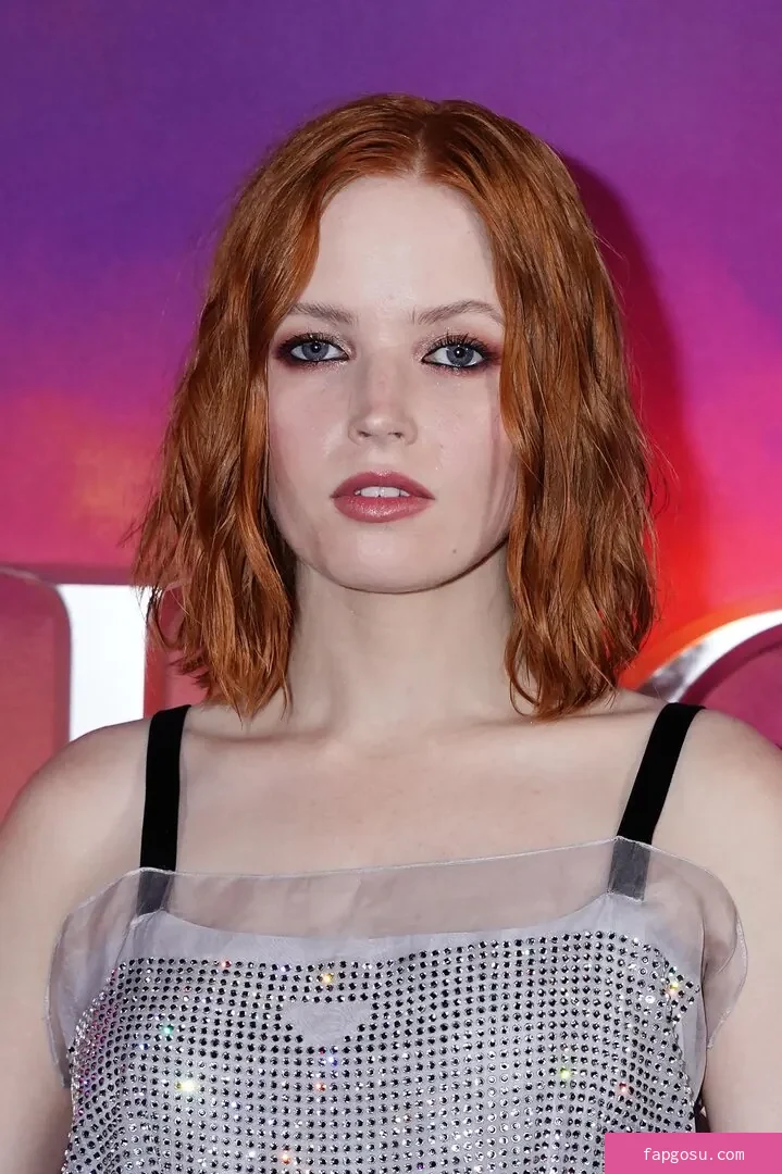 Ellie Bamber