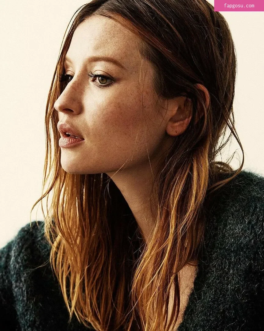 Emily Browning