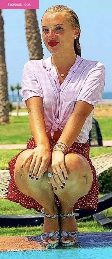 Evelyn Burdecki