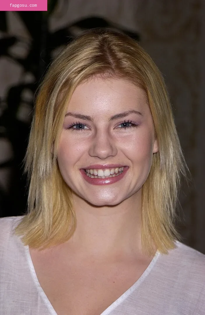 Elisha Cuthbert
