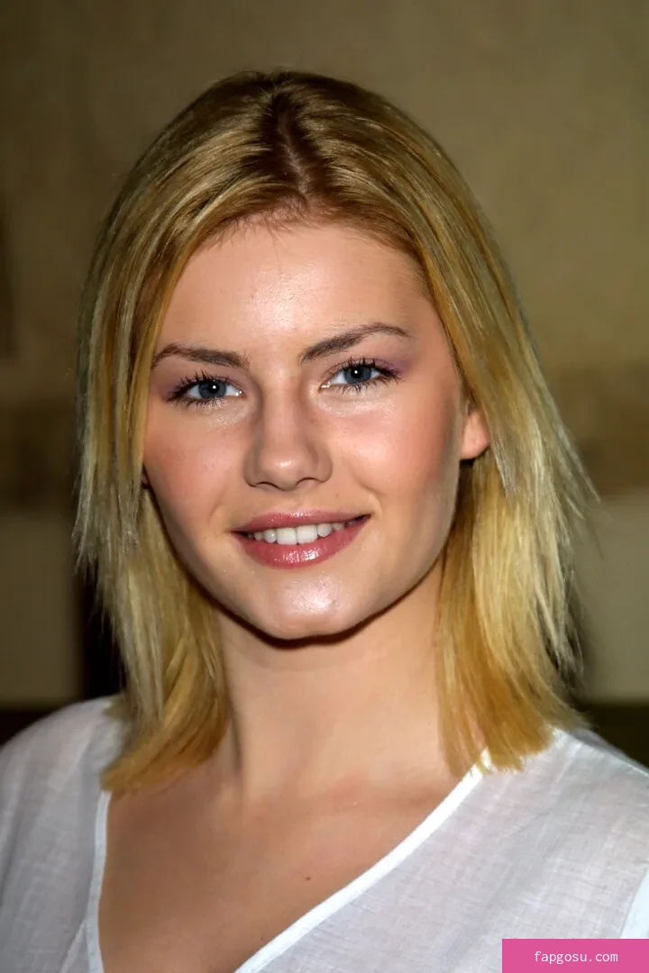 Elisha Cuthbert