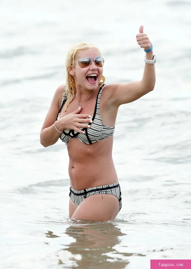 Elisha Cuthbert