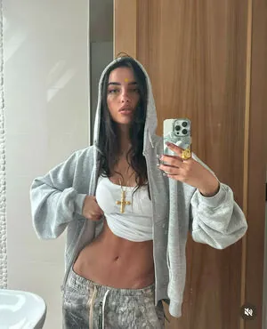 Ella Christo content