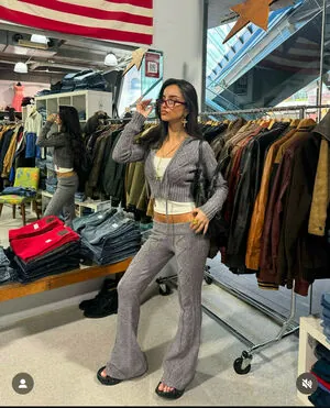 Ella Christo content