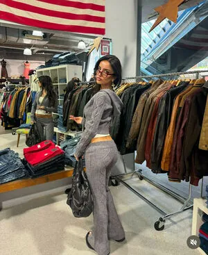 Ella Christo content