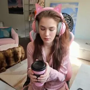 Evelyn Claire