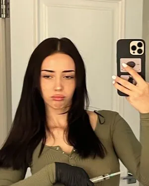 Elisa Denisee content
