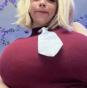 Elisa Denisee content