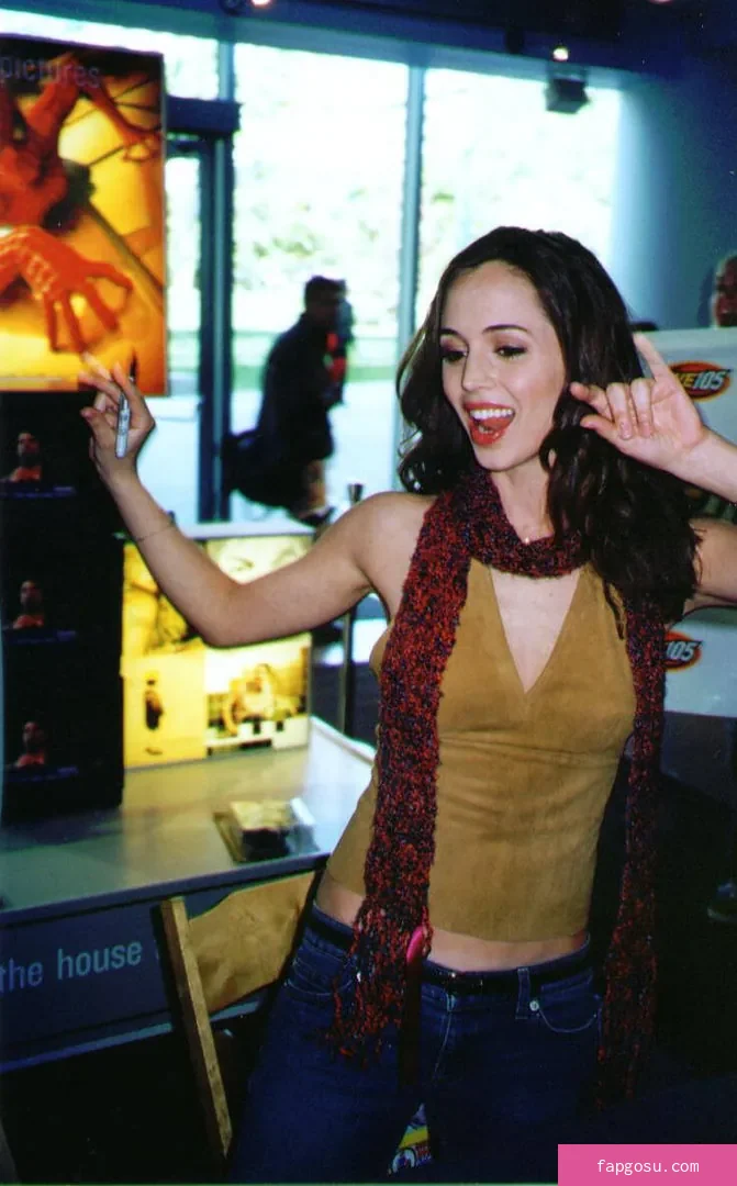 Eliza Dushku