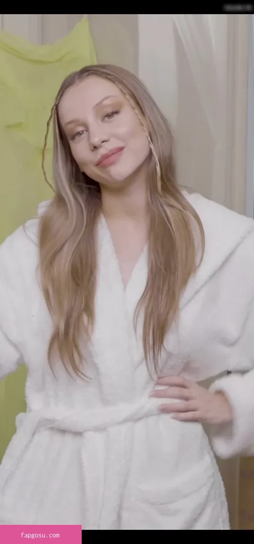 Ester Expósito