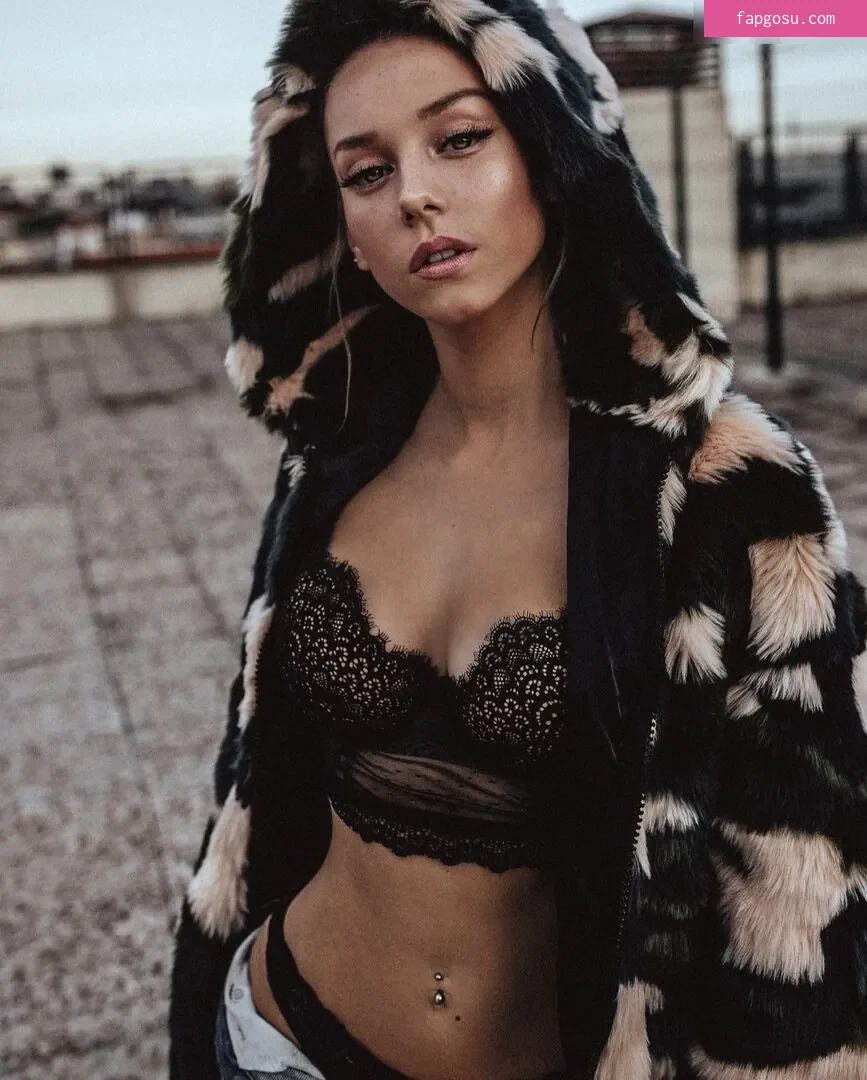 Ester Expósito