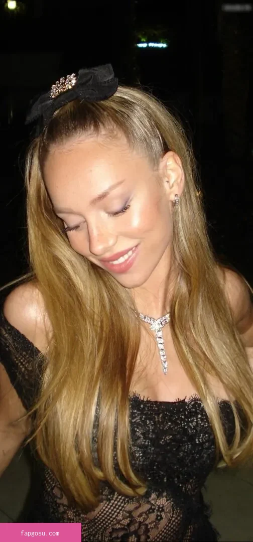 Ester Expósito