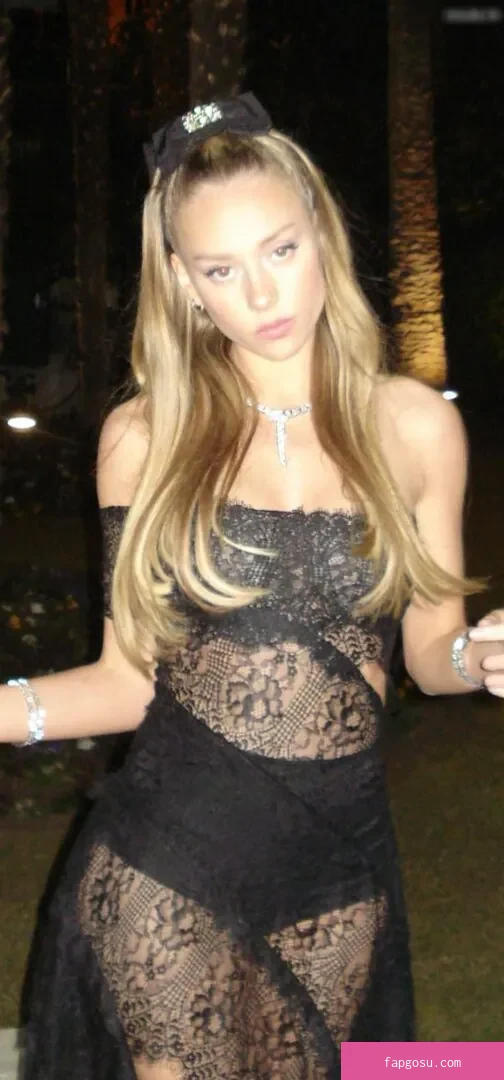 Ester Expósito