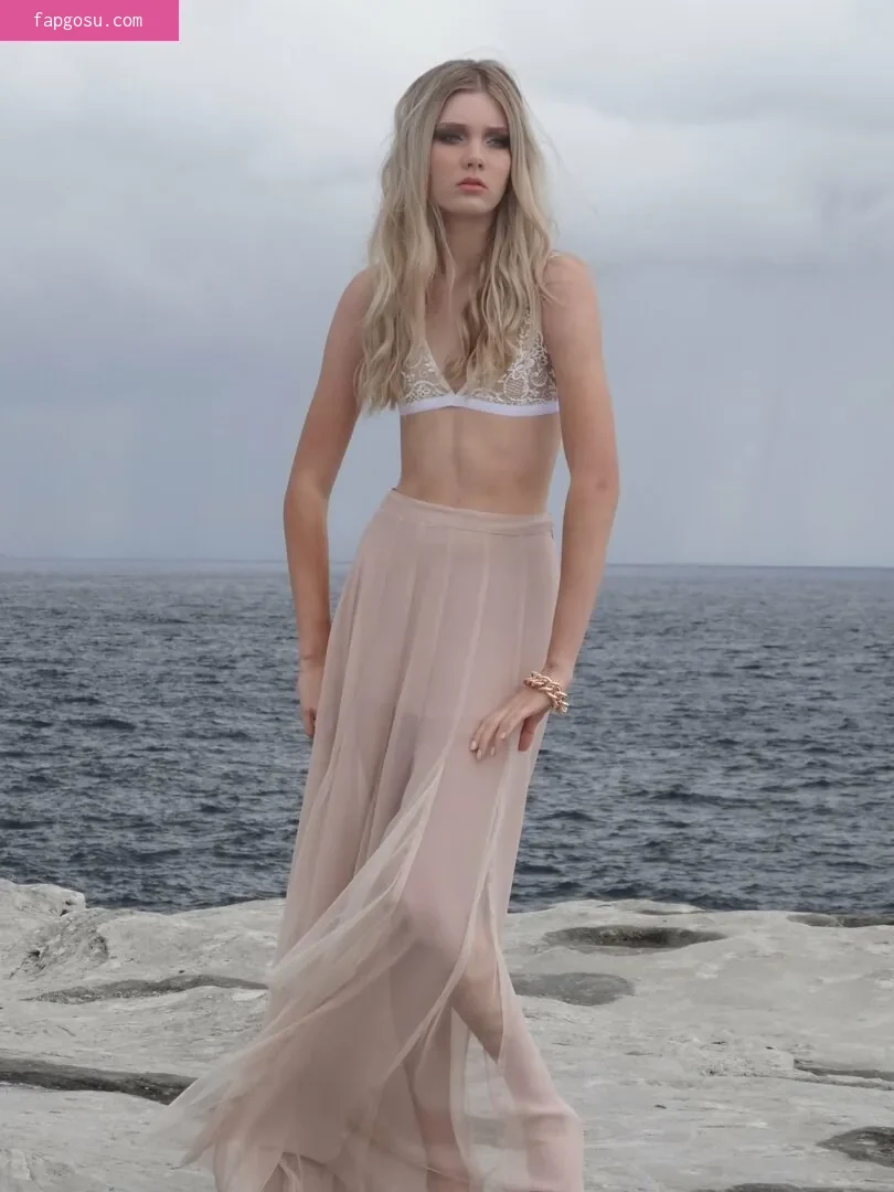 Elise Faust
