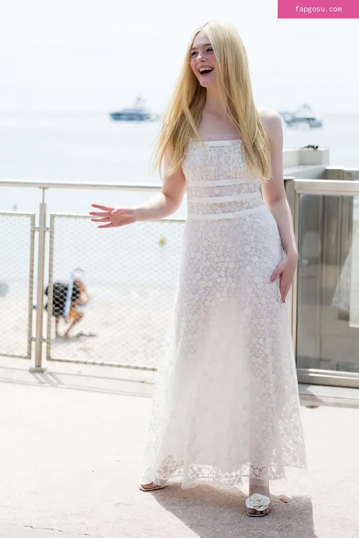 Elle Fanning