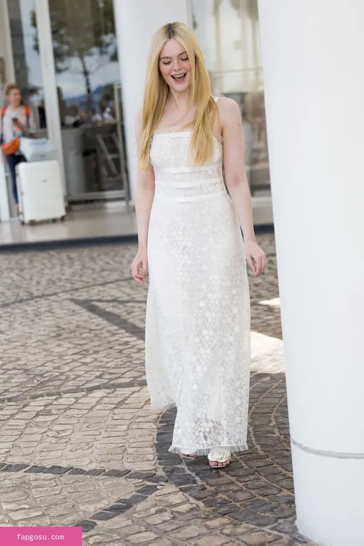 Elle Fanning